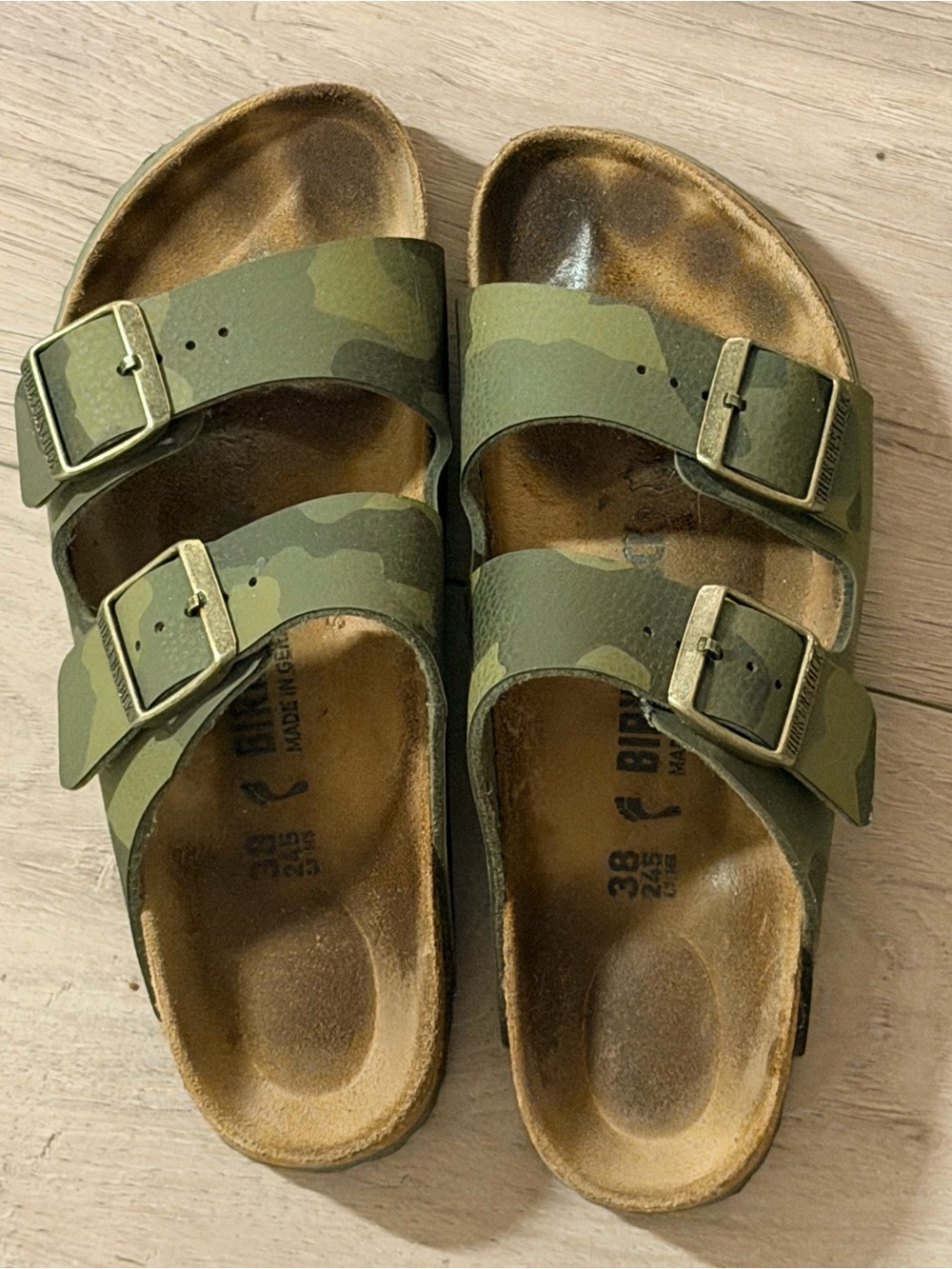 Birkenstock Arizona Camouflage Print Sandals Size 38 Women’s 7.5